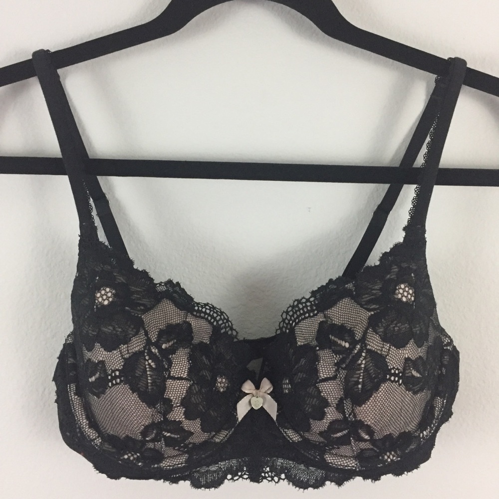 Body By Victoria’s Secret Bra 34C Lined Demi Lace